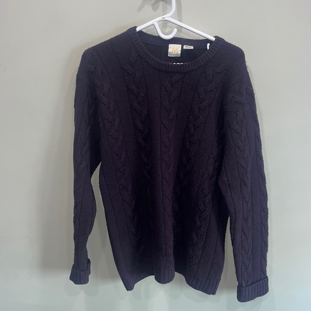 Mantles  knit crew neck sweater medium